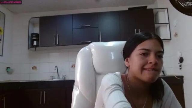 Image 3 of vanessapatterson Stream on Chaturbate on 15 months ago