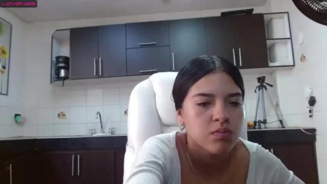 Image 4 of vanessapatterson Stream on Chaturbate on 15 months ago