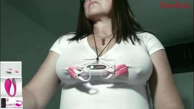 Image 11 of vanessared2 Stream on Chaturbate on 1 month ago
