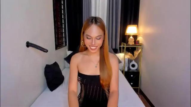 Image 2 of vanessariches Stream on Chaturbate on 1 month ago