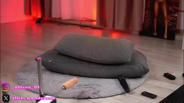 Image 10 of vanessasimon Stream on Chaturbate on 1 month ago