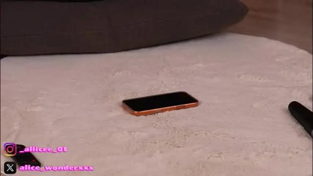 Image 4 of vanessasimon Stream on Chaturbate on 26 days ago