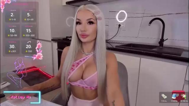 Image 2 of vanessavanne Stream on Chaturbate on 1 month ago