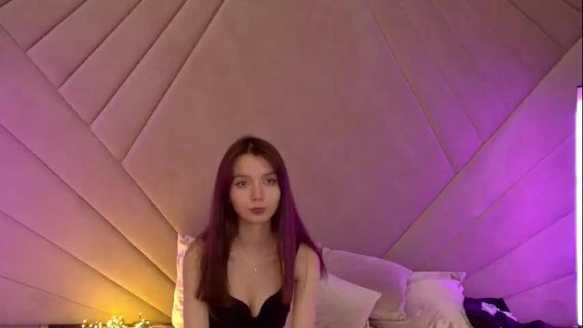 Image 2 of vanessavien Stream on Chaturbate on 13 days ago