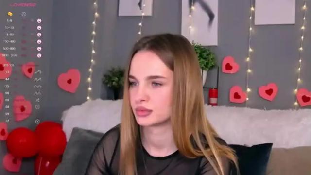 Image 11 of vanessiia Stream on Chaturbate on 13 months ago