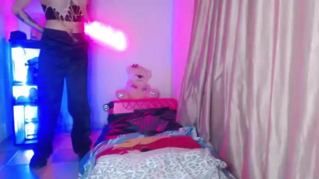 Image 11 of vanewildhot Stream on Chaturbate on 21 months ago