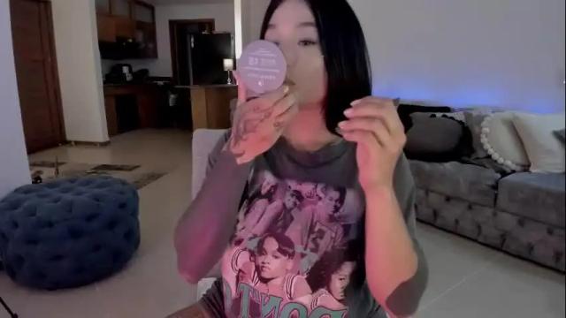 Image 2 of vangie_ Stream on Chaturbate on 1 month ago