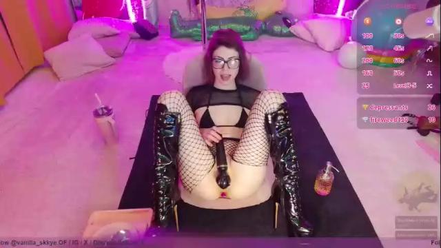 Image 2 of vanilla_skkye Stream on Chaturbate on 1 month ago