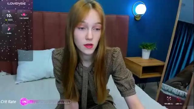 Image 8 of vanillakelly Stream on Chaturbate on 6 days ago