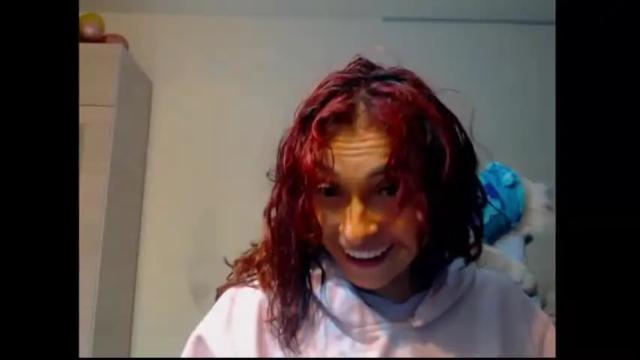 Image 3 of vanna_balloons Stream on Chaturbate on 21 months ago