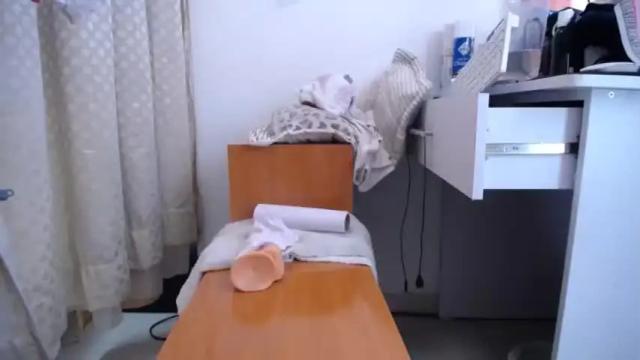 Image 11 of vanneloope Stream on Chaturbate on 20 months ago