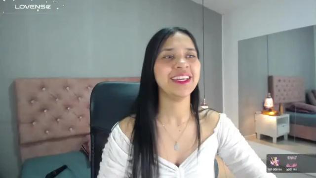 Image 7 of vannelope098 Stream on Chaturbate on 14 months ago