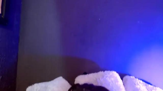 Image 8 of vannesa_summer Stream on Chaturbate on 17 months ago