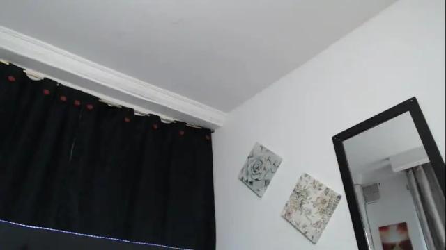 Image 12 of vannesweet_ Stream on Chaturbate on 1 month ago