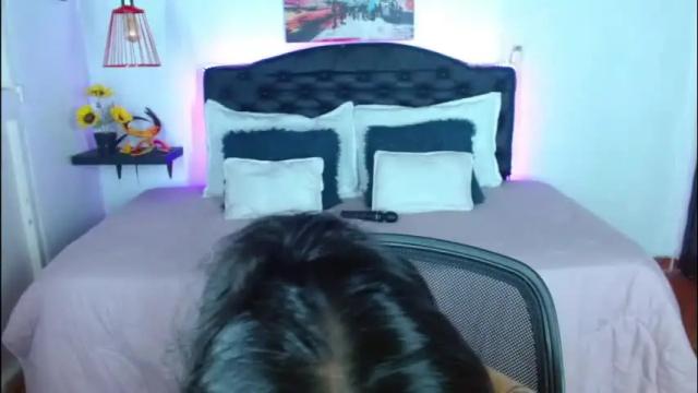 Image 2 of vannesweet_ Stream on Chaturbate on 1 month ago