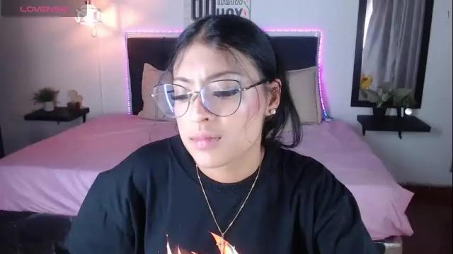 Image 2 of vannesweet_ Stream on Chaturbate on 14 days ago