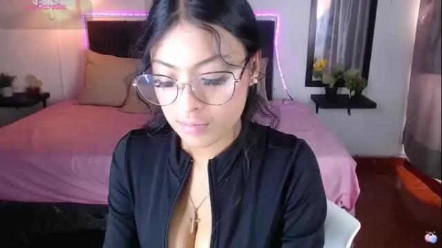 Image 4 of vannesweet_ Stream on Chaturbate on 9 days ago