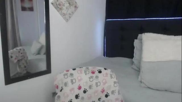 Image 2 of vannesweet_ Stream on Chaturbate on 3 days ago