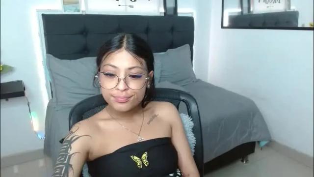 Image 2 of vannesweet_ Stream on Chaturbate on 2 months ago