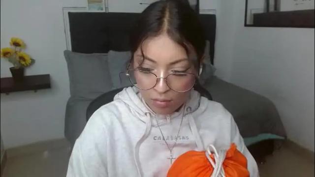 Image 3 of vannesweet_ Stream on Chaturbate on 1 month ago