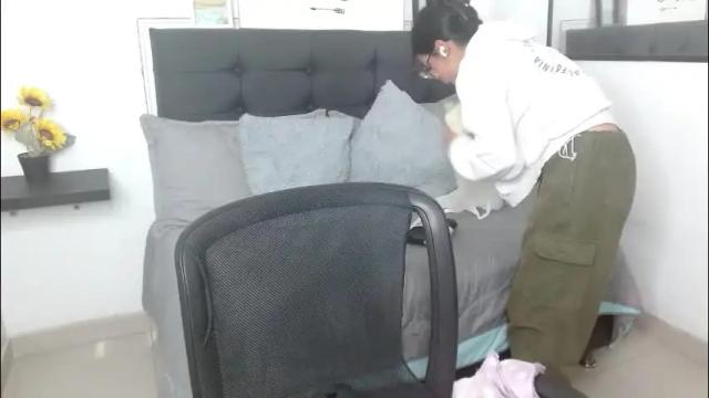 Image 6 of vannesweet_ Stream on Chaturbate on 1 month ago