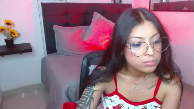 Image 8 of vannesweet_ Stream on Chaturbate on 1 month ago