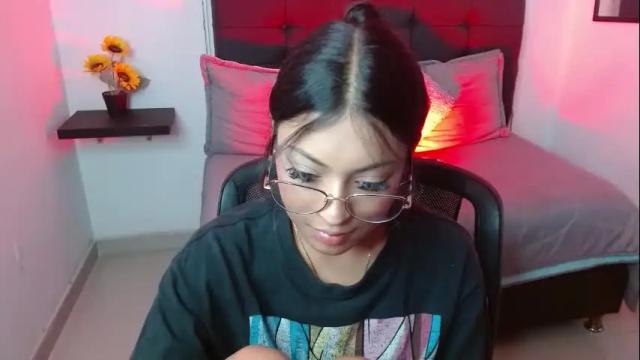 Image 2 of vannesweet_ Stream on Chaturbate on 1 month ago