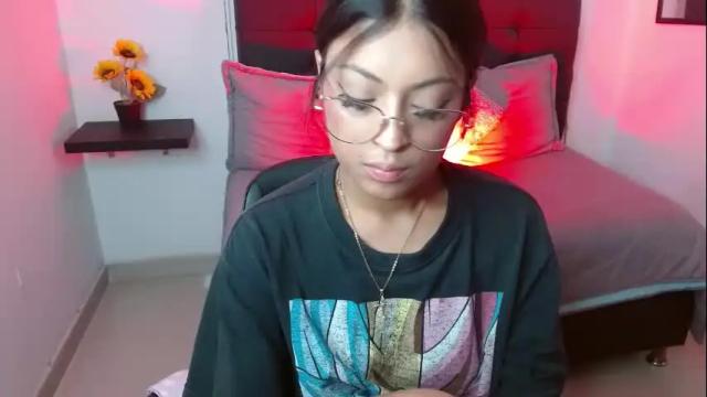 Image 7 of vannesweet_ Stream on Chaturbate on 1 month ago