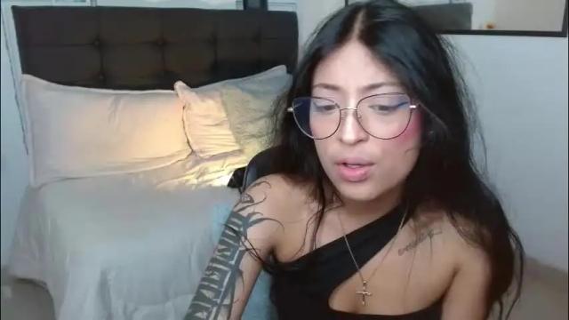 Image 8 of vannesweet_ Stream on Chaturbate on 1 month ago