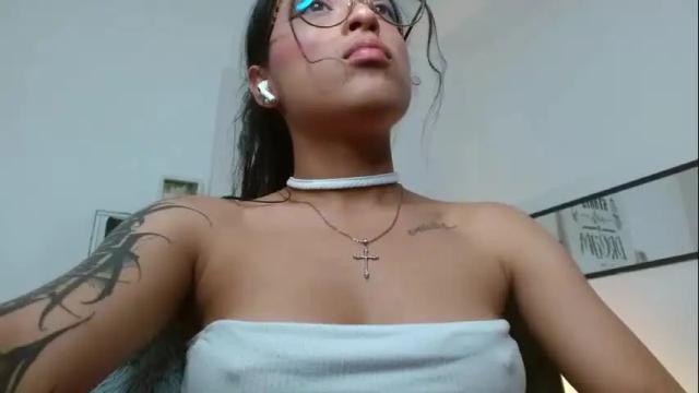 Image 11 of vannesweet_ Stream on Chaturbate on 1 month ago