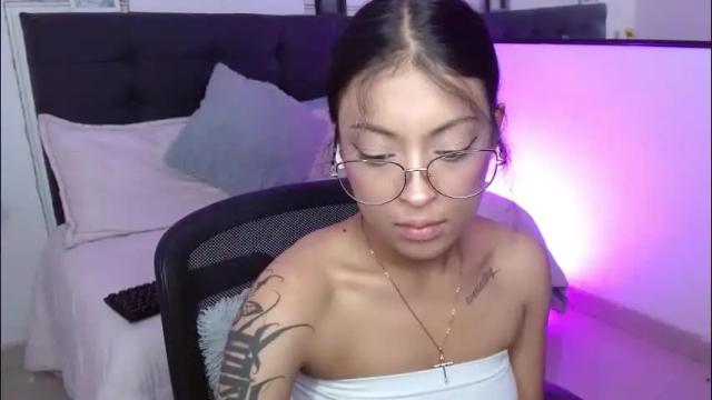 Image 11 of vannesweet_ Stream on Chaturbate on 29 days ago