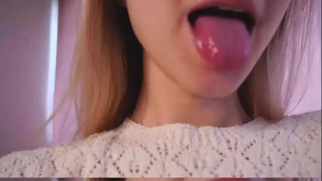 Image 4 of variety_moments Stream on Chaturbate on 28 days ago