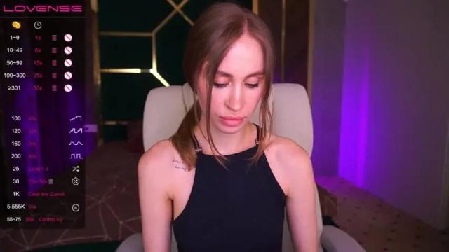 Image 6 of varvaradream Stream on Chaturbate on 13 months ago