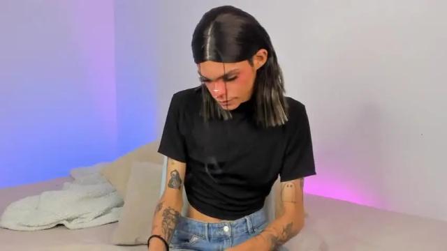 Image 3 of varya_ferreira Stream on Chaturbate on 13 months ago