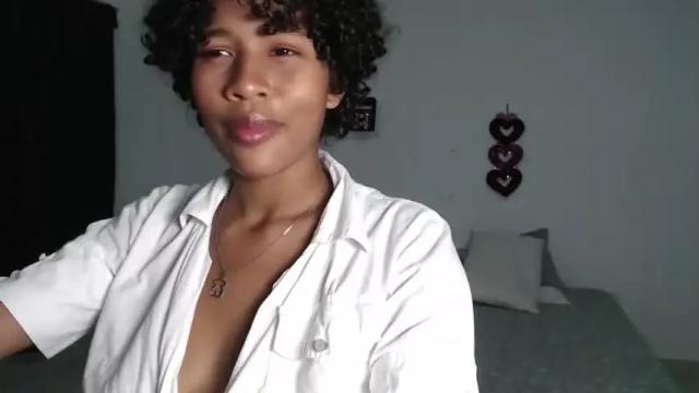 Thumbnail 1, vayolet8's Stream at Chaturbate, 21 months ago