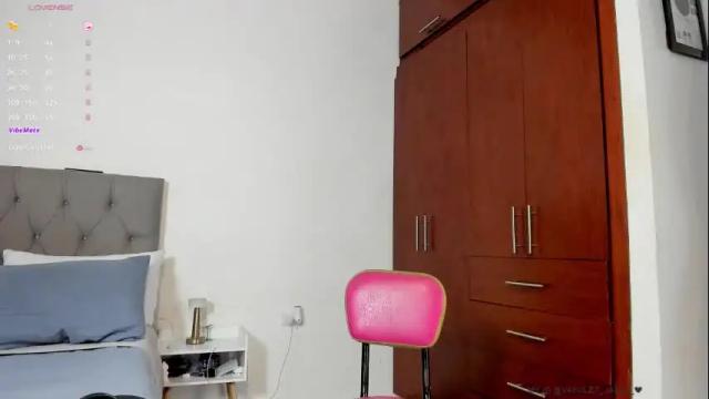 Image 4 of vayolet___ Stream on Chaturbate on 2 months ago