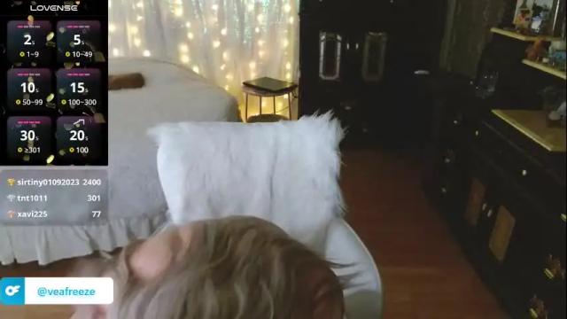 Image 3 of veafreeze Stream on Chaturbate on 5 days ago