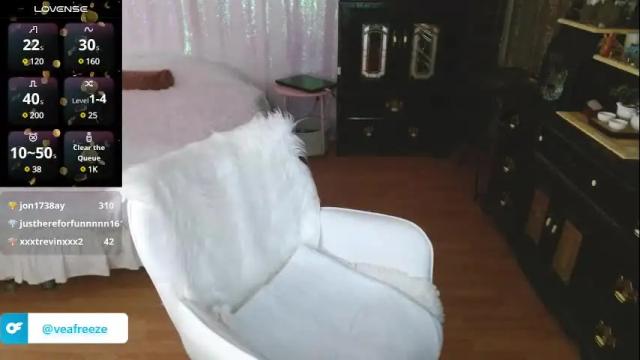 Image 12 of veafreeze Stream on Chaturbate on 18 days ago
