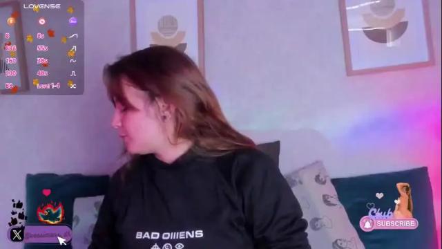 Image 2 of veesimons_dh Stream on Chaturbate on 1 month ago