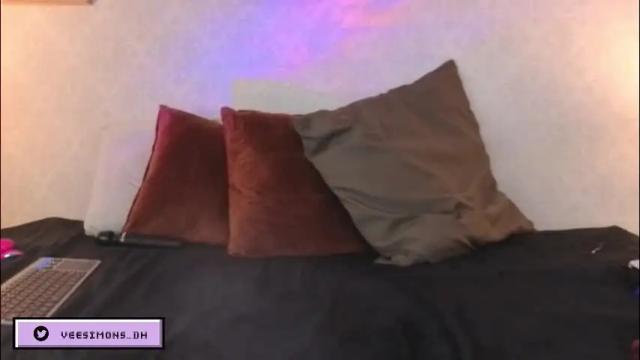 Image 2 of veesimons_dh Stream on Chaturbate on 13 days ago