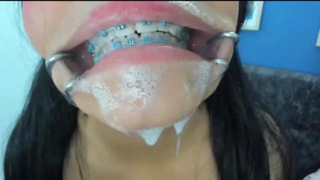 Image 10 of veky_thomsom Stream on Chaturbate on 21 months ago