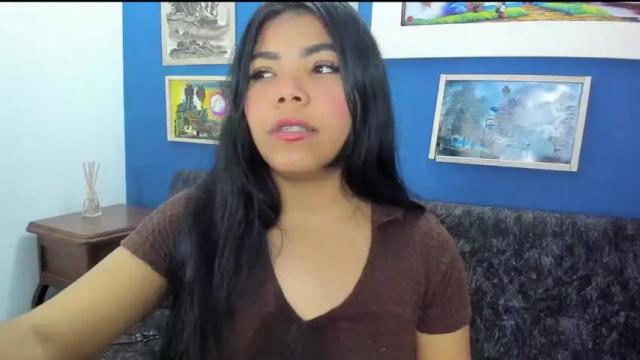 Image 6 of veky_thomsom Stream on Chaturbate on 19 months ago