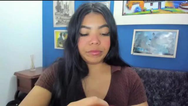 Image 7 of veky_thomsom Stream on Chaturbate on 19 months ago