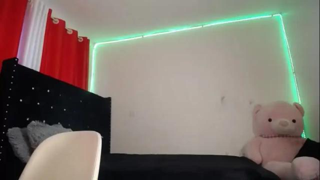 Image 12 of vel_zola Stream on Chaturbate on 1 month ago