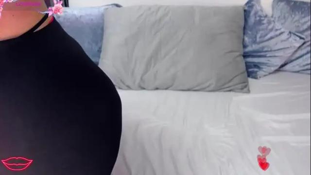 Image 4 of velerywow Stream on Chaturbate on 1 month ago