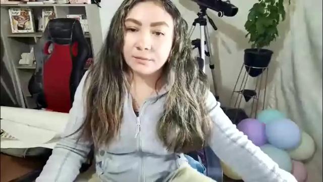 Image 2 of vellarossa Stream on Chaturbate on 11 days ago