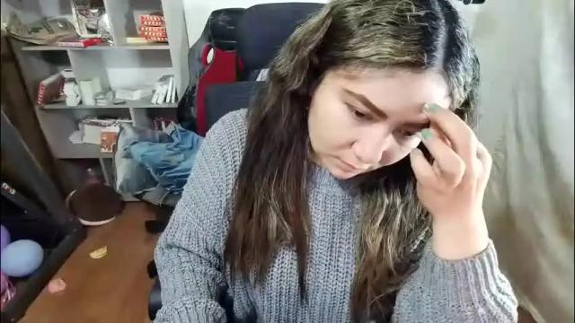 Image 8 of vellarossa Stream on Chaturbate on 1 month ago