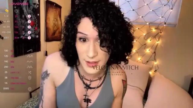 Image 12 of velorinavvitch Stream on Chaturbate on 10 months ago