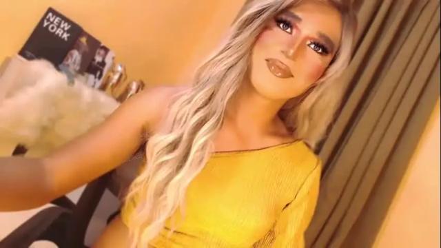 Image 8 of velvet_fux Stream on Chaturbate on 3 months ago