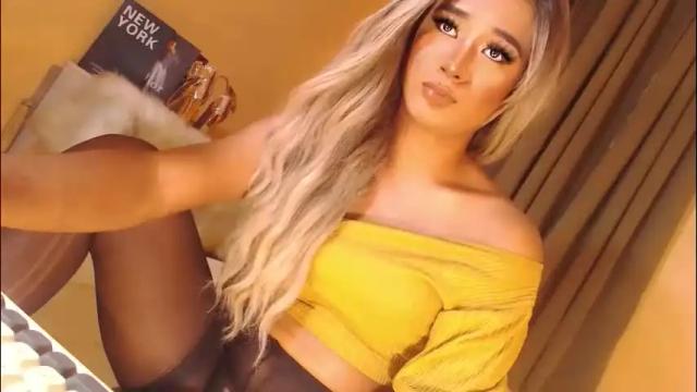 Image 11 of velvet_fux Stream on Chaturbate on 2 months ago